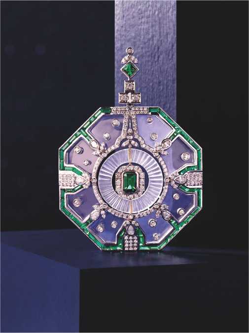ELIZABETH TAYLOR artisan award 2022 - winner - Pendant designed by Pratiksha Gandle; manufactured by Reliance Retail Ltd. (Reliance Jewels)