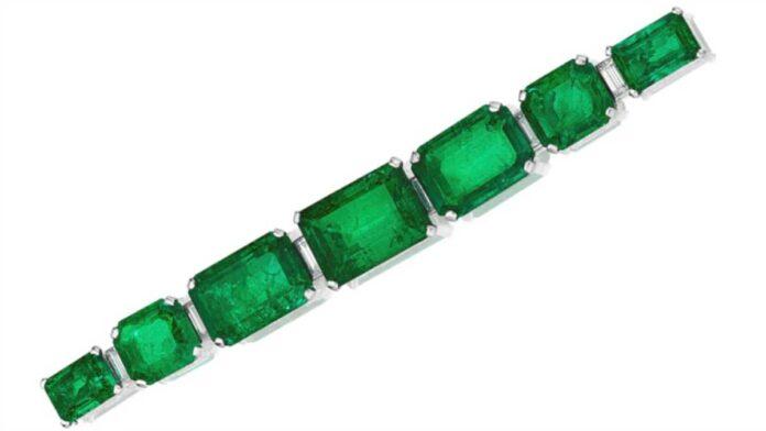 Heiress's Cartier bracelet estimated at $ 1.25m