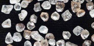 De Beers raises the price of small diamonds Sanctions cause shortages