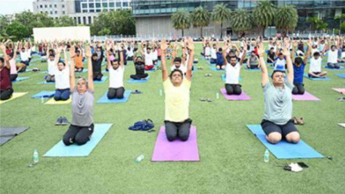 HK Group Celebrates International Day Of Yoga In Surat And Mumbai