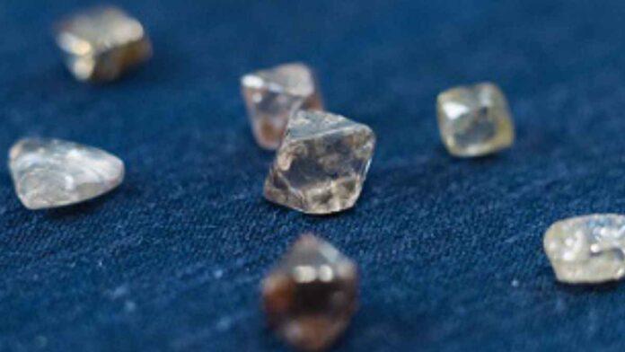 De Beers advises caution in second half due to inflation fears in US