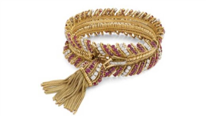 Van Cliff Zip Necklace Sets New World Record at Christie's Online Auction