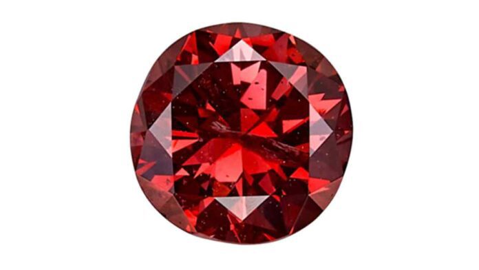 Orange-red diamond sells for $1.8 million more than 12 times its presale high estimate at Heritage Auction