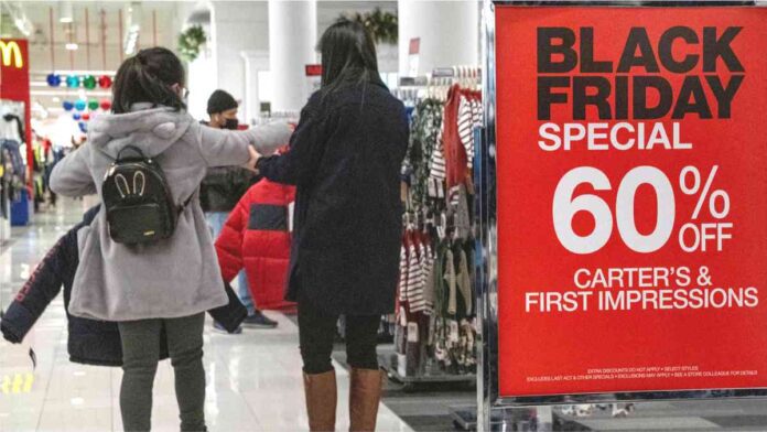 Online shoppers in the US spent record amounts on Thanksgiving and Black Friday