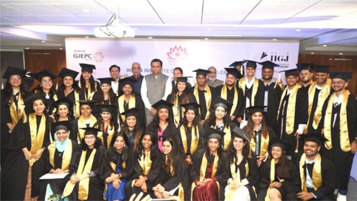 IIGJ Mumbai Hosted Its 15th Convocation Ceremony