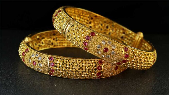 Aditya Birla Ventures into Branded Jewellery Market with $607M Investment