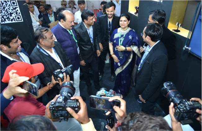 Grand opening of CARATS - Surat Diamond Expo organized by Surat Diamond Association-9