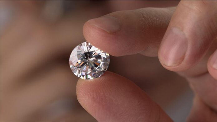 Diamond prices fell due to slowdown in retail market-1