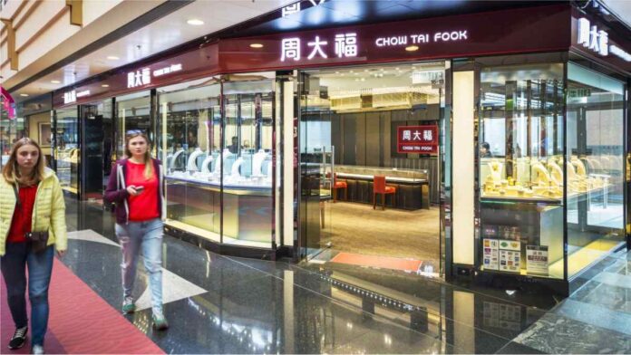 Hong Kongs Chow Tai Fook sales surged amid strong demand during holiday season