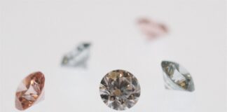 De Beers Lightbox lowers lab grown diamond prices