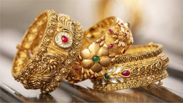 Indias Gems and Jewellery Exports Decline Drastically