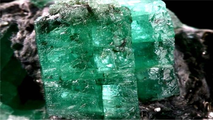 URA Holdings selects Bonas Group to market rough emeralds