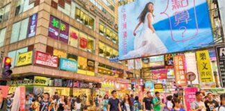 Hong Kongs Luxury sales declined