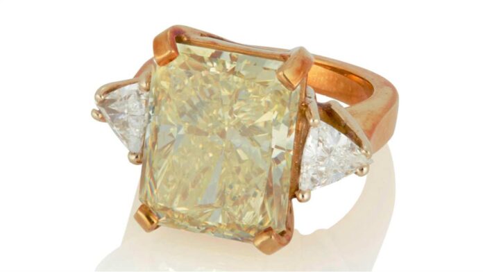 Yellow Diamond Expected to Fetch 70K dollar at John Moran Jewelry Sale