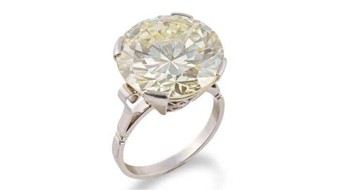 Bonhams to Auction 17-19 Carat Diamond Ring in Paris Jewels Sale