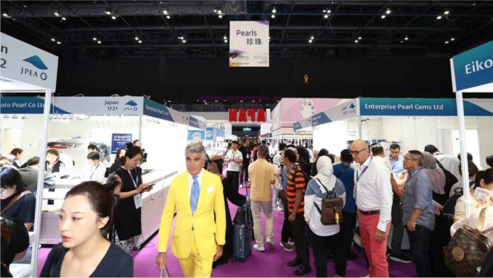 Hong Kong Jewellery Fair Hit by Low Chinese Buyer Attendance and High Prices