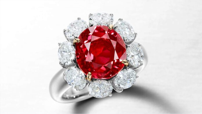 Ruby and diamond ring sells for 1.3 million dollar at Phillips Hong Kong jewellery sale-1