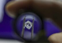 De Beers hoards biggest diamond since 2008 crisis amid slump in demand