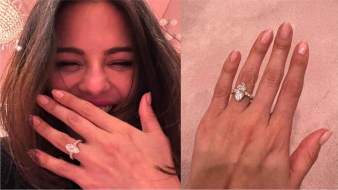 Selena Gomez flaunting her 1 million Diamond Engagement Ring-1