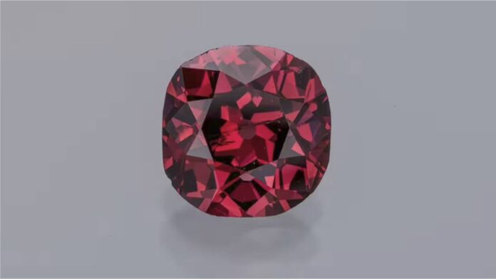 Extremely rare Winston Red Diamond added to Smithsonian National Museum-1