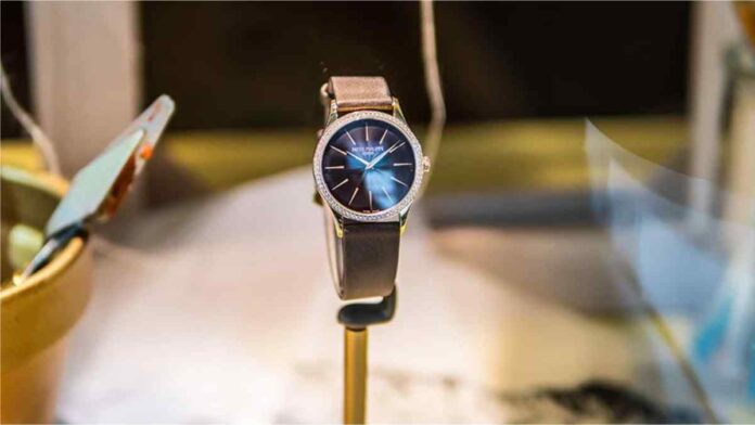 Swiss Watch Exports Rebound Amid Regional Market Shifts